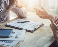 DA NEGOCIAÇÃO AO CONTRATO: TUDO O QUE VOCÊ PRECISA SABER PARA FECHAR UM BOM NEGÓCIO!